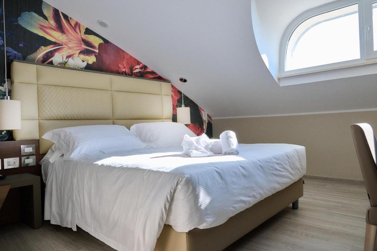 Park Hotel Le Dune Di Giovino 卡坦扎罗 外观 照片
