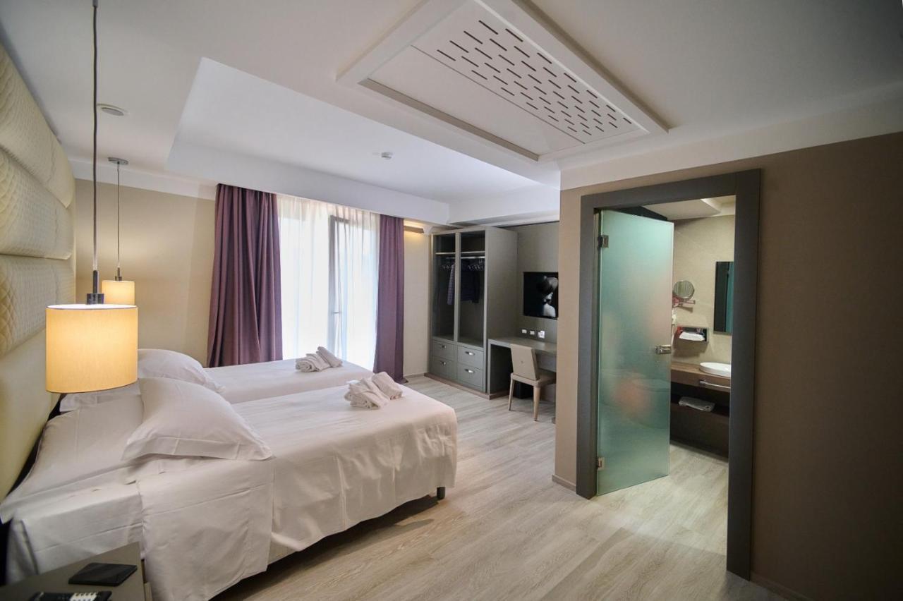 Park Hotel Le Dune Di Giovino 卡坦扎罗 外观 照片