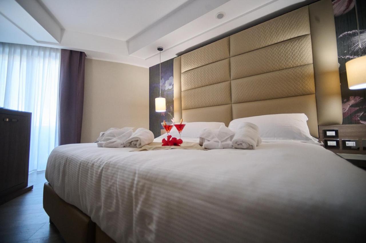 Park Hotel Le Dune Di Giovino 卡坦扎罗 外观 照片